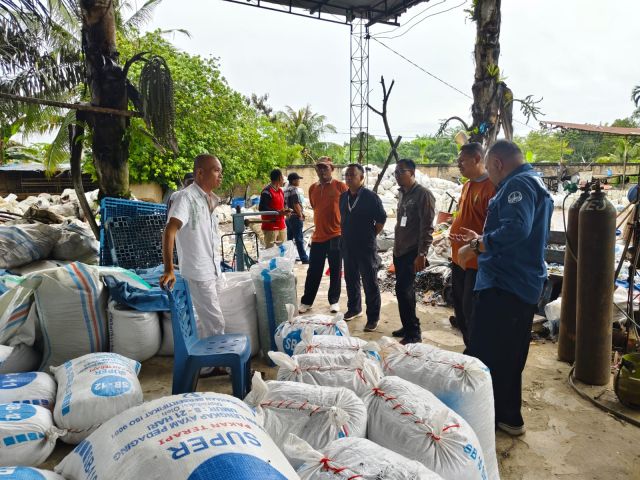 Tim Kementerian Lingkungan Hidup RI Didampingi Kadis DLH Suwandi, Tinjau TPA Bagan Batu, Dorong Persiapan Menuju Adipura
